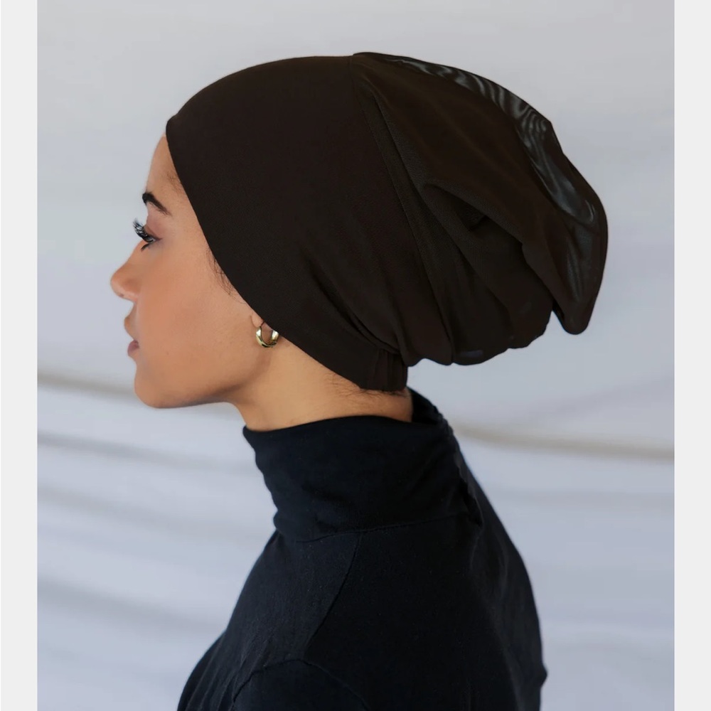 Vela scarves feather hijab undercap black color